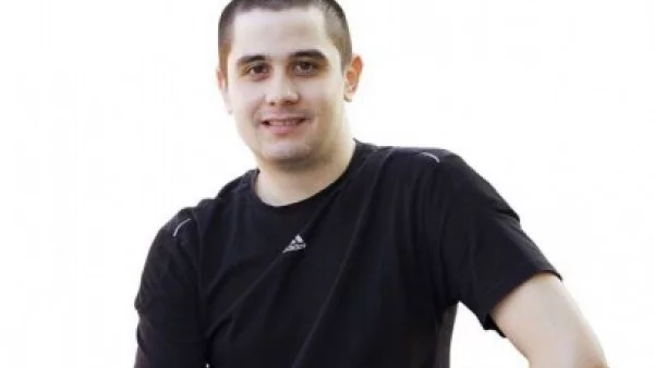 Да помогнем на Александър да проходи отново