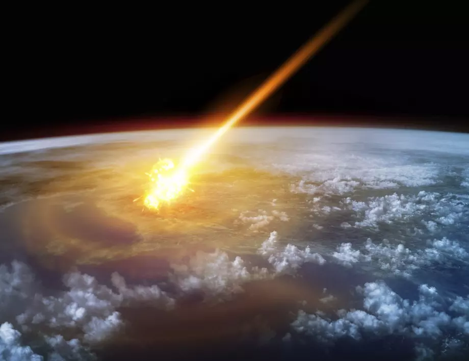 Астероид може да удари Земята през май 2022 г.  