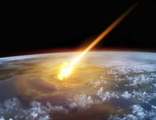 Огромен астероид за малко да удари Земята