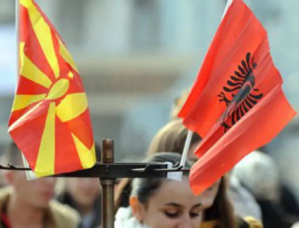 "Велика Албания", крещят 5000 души на протест в Скопие