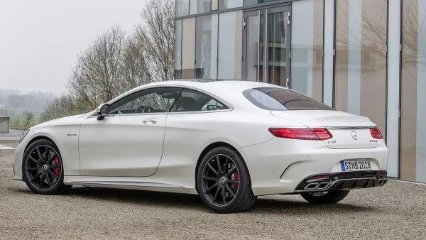 Mercedes S63 AMG Coupe разчита на 585 „коня“