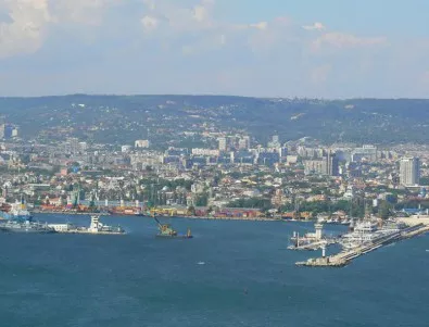 Пристанищата на Варна и Бургас са сред 14-те в Европа, които обсъждат съвместен проект за управление на екологични процеси