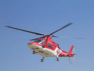 Още чакане за медицински хеликоптер: Фирма без дейност спира поръчката за лизинг