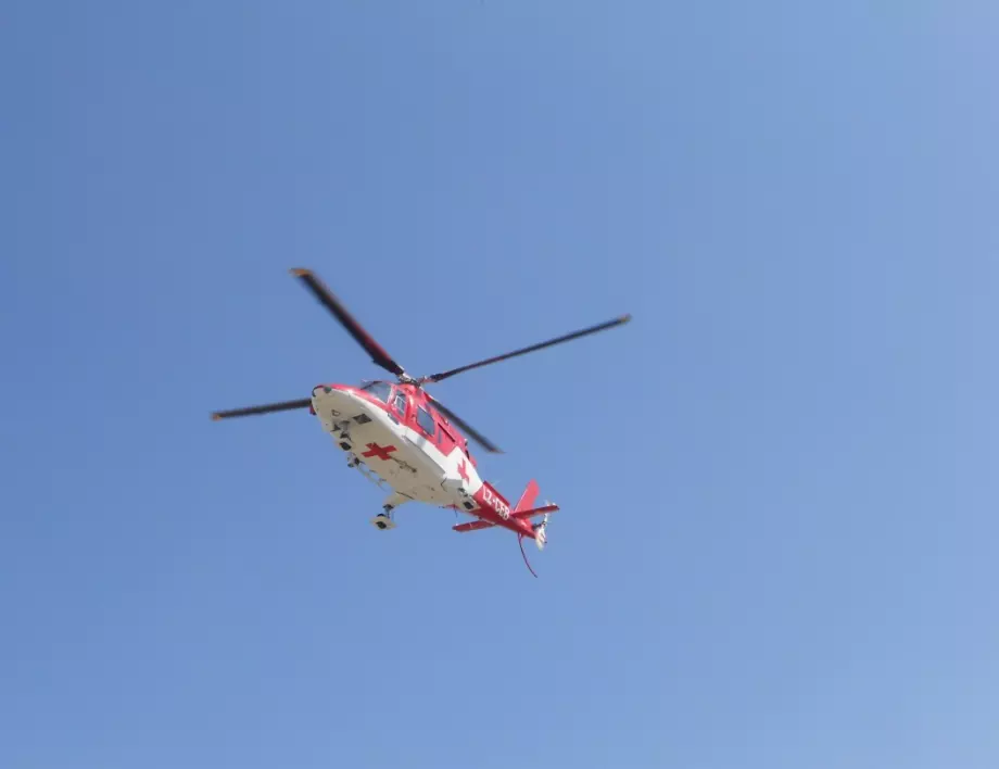 Държавният авиационен оператор: Не до всяка болница ще има медицински хеликоптер