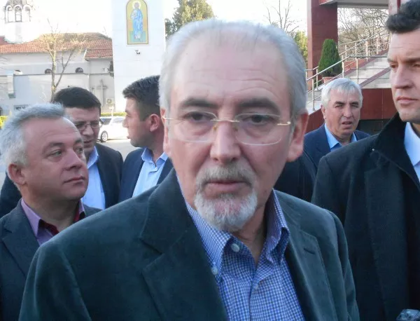 Местан: За разлика от Борисов аз не съм крадец на чужди квоти