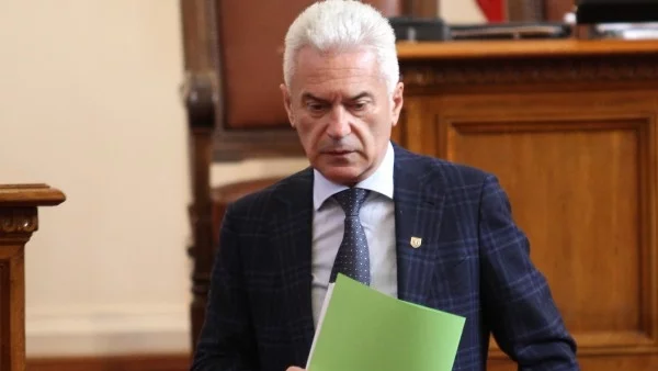 Сидеров: "Атака" ще гласува оставката на кабинета