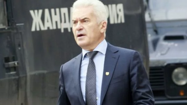 Съдът намали обезщетенията, които Сидеров трябва да плати на Борисов