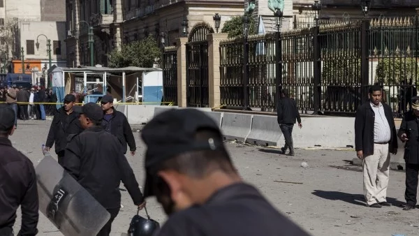 Атентат в Египет отне живота на полицейски служители