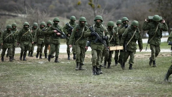 Русия изтегля всички войски от границата с Украйна чак на 8 юни