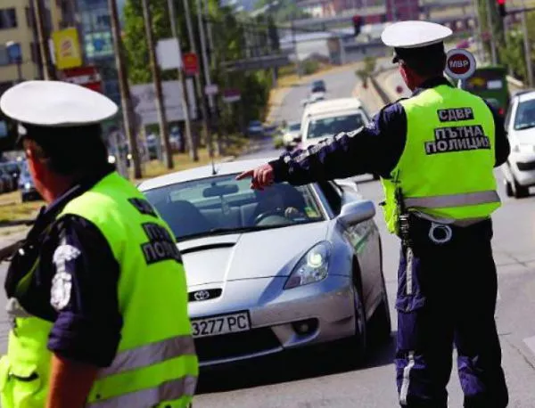 Засилено полицейско присъствие по пътищата през празниците