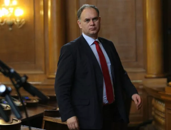 Кадиев официално предложи да няма задължително гласуване