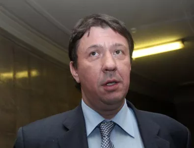 Спорът с ЕРП-тата е опасен за националната сигурност, заяви Куюмджиев