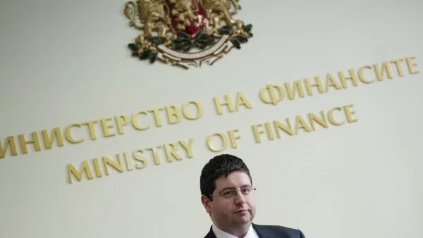 Чобанов отрича да има готовност за равна пенсионна възраст между мъжете и жените
