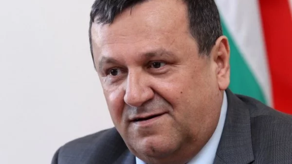 Хасан Адемов: Съдбата на деца с увреждания не може да бъде заложник за главата на министър