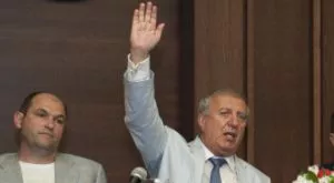 {{ otherArticle[0].article.title }}