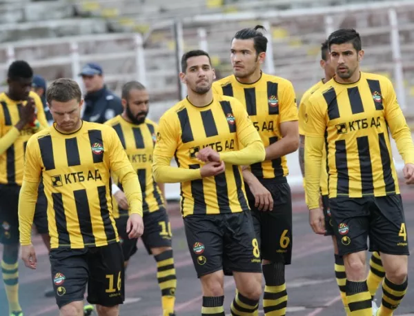 Дъжд от голове в Пловдив,  Ботев и Литекс направиха 3:3 в луд мач