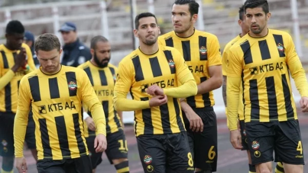 Дъжд от голове в Пловдив,  Ботев и Литекс направиха 3:3 в луд мач