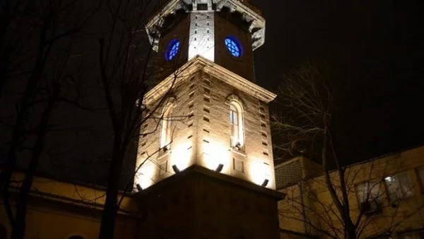 Градският часовник в морската ни столица днес навърши 125 години