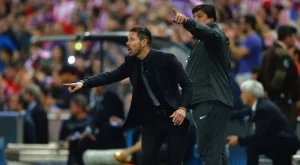 Чоло Симеоне поиска Торес и Кайехон