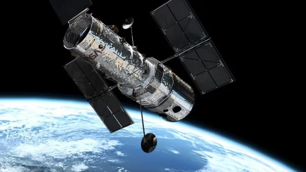 Китай ще праща в Космоса телескоп, по-мощен от "Хъбъл"