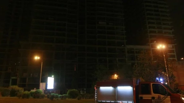 Няма пострадали при снощния пожар до НДК