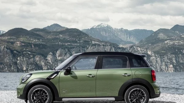 Лек фейслифт за MINI Countryman