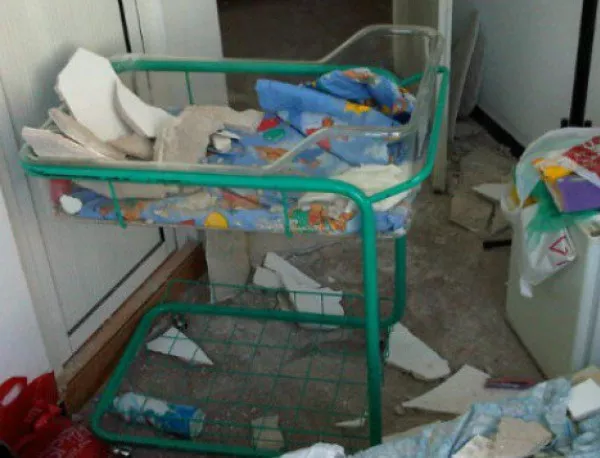 Осъдиха Първа АГ болница заради срутване на мазилка, паднала върху бебе