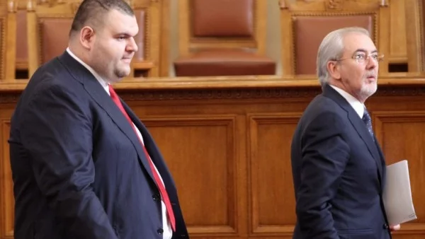 ДПС подреди листата си, но я обявява утре