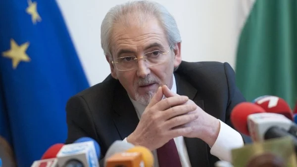 Местан отново се извъртя, не искал предсрочни избори