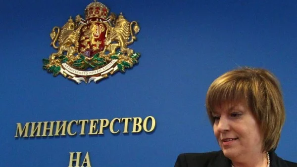 Георгиева изненада с просто изречение: Държавата ще реши въпроса с базите на ЦСКА