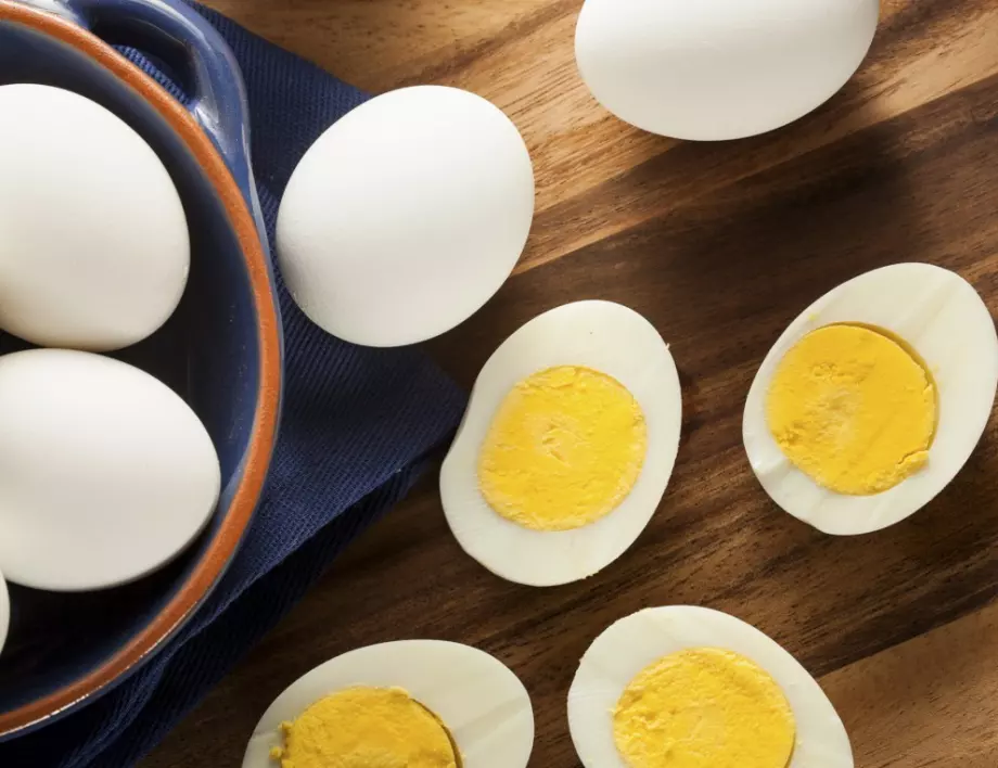 Твърдо срещу меко сварени яйца: Кое е по-безопасно и по-лесно да се приготви?