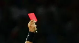 ВИДЕО: Най-грубото нарушение в историята на футбола...