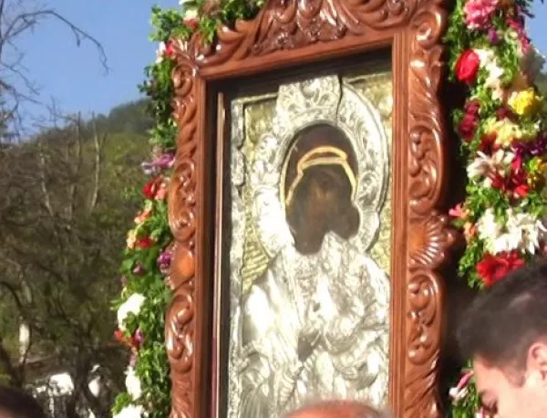 Икона на Света Богородица ще бъде  донесена от Йерусалим  за поклонение в Сливен