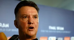 Ван Гаал: Мачът със Суонзи е по-важен от победата над Ливърпул