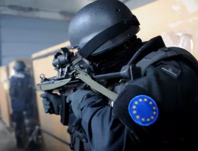 ЕС пренебрегваше собствената си сигурност твърде дълго, но се превръща във военен играч