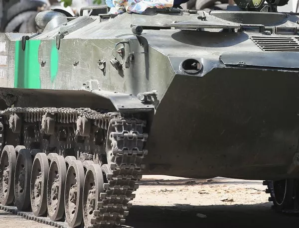 Турчинов пак даде зелена светлина на армията за Източна Украйна