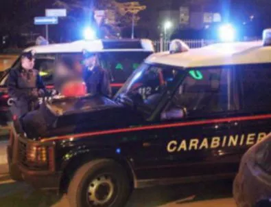 Свиха радара на заспали по време на работа италиански полицаи