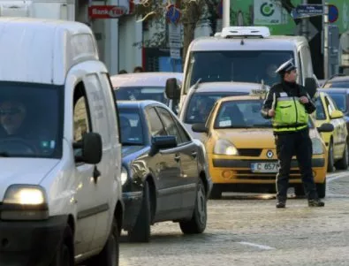300 хиляди автомобила ще напуснат София за трите почивни дни