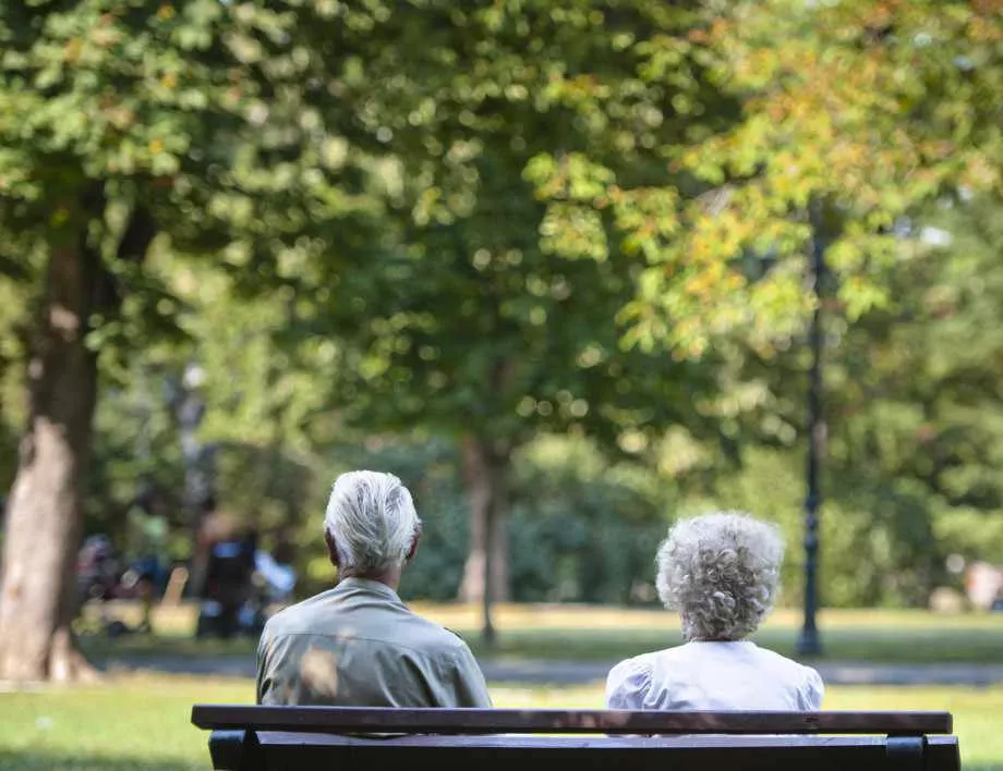 Без промени: Пенсионната възраст остава 65 години до 2037 година
