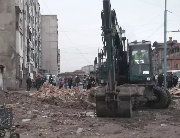 Жители на „Столипиново“ искат бутане на още незаконни постройки