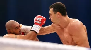 Кличко притеснен, вади яки пачки за спаринги преди боя с Кобрата