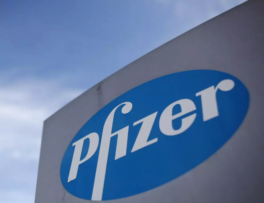 Великобритания забрани съдебни дела срещу Pfizer при проблеми с ваксината
