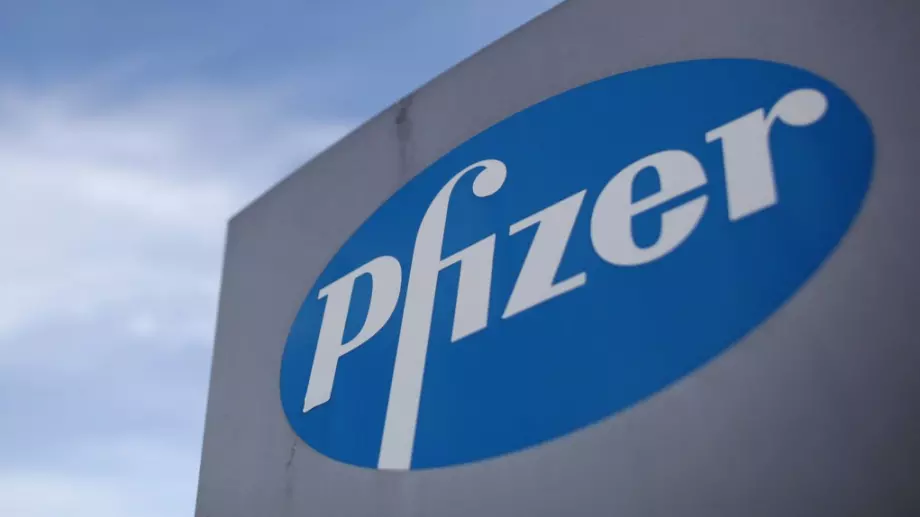 Pfizer рязко увеличи прогнозата си за печалба до 33,5 млрд. долара  