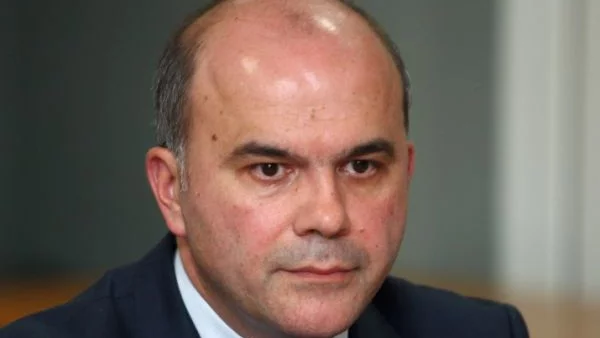 10 млрд. за пенсии за 2016 г.