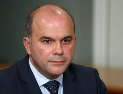 Социалният министър: Заплатите в България през последните години растат