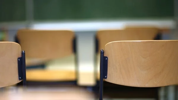 Останаха незапълнени места в елитните гимназии в София 