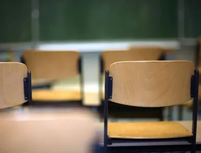 Общинският съвет в Ловеч разреши 4 минимални паралелки в 3 училища