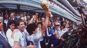 Как се променяха световните първенства през годините