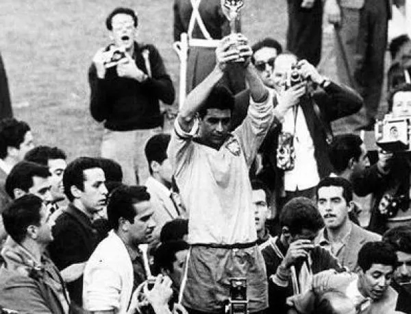 1962 Чили - Бразилия играе, другите аплодират