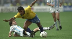 Мит или реалност: Сипала ли е Аржентина упойващо вещество в бутилките на Бразилия на Мондиал 1990?